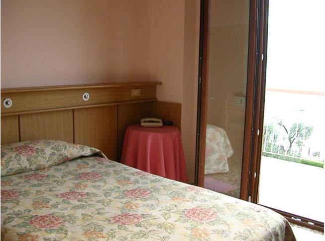Hotel San Faustino Torri Del Benaco Zewnętrze zdjęcie