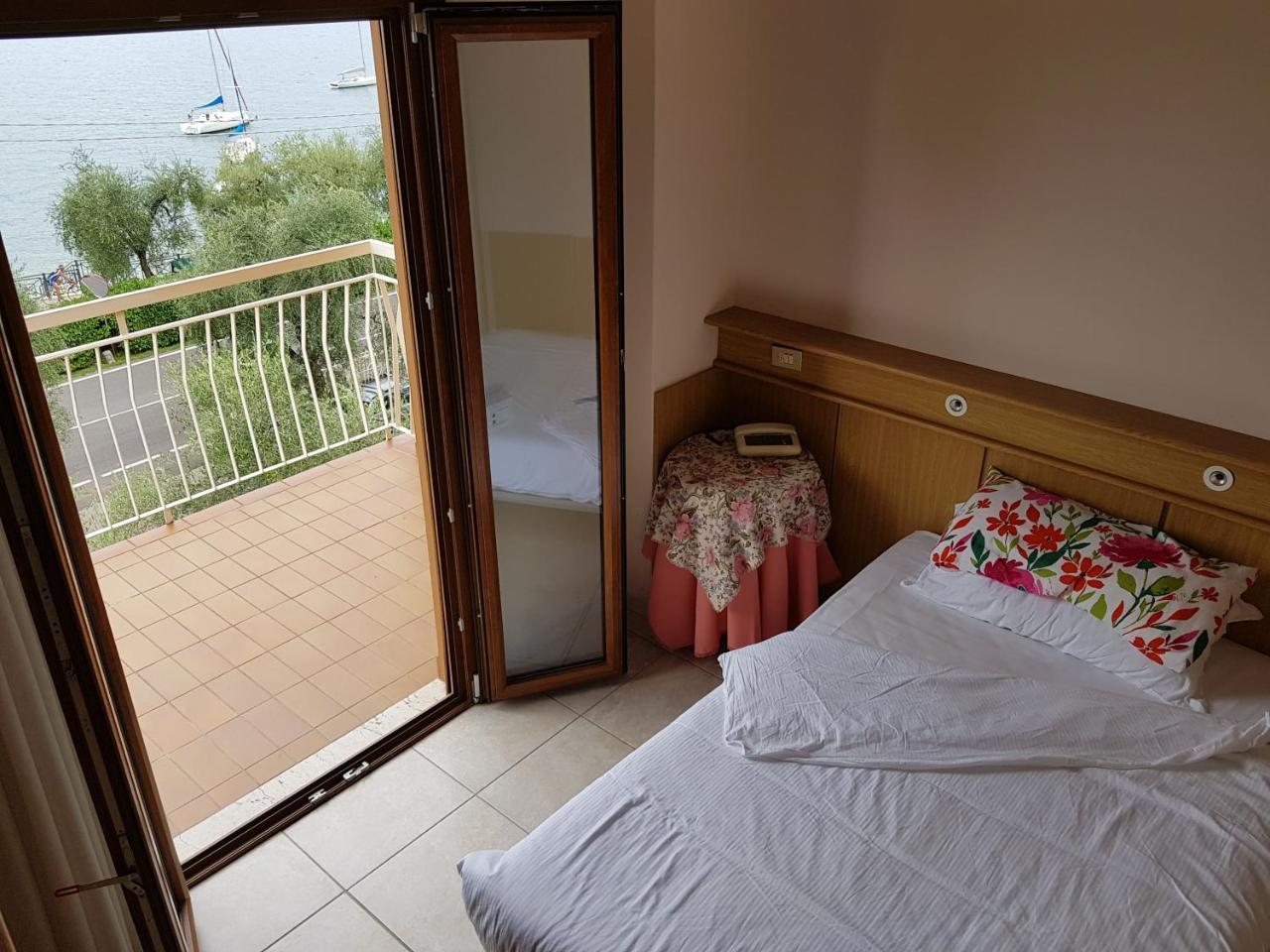 Hotel San Faustino Torri Del Benaco Zewnętrze zdjęcie