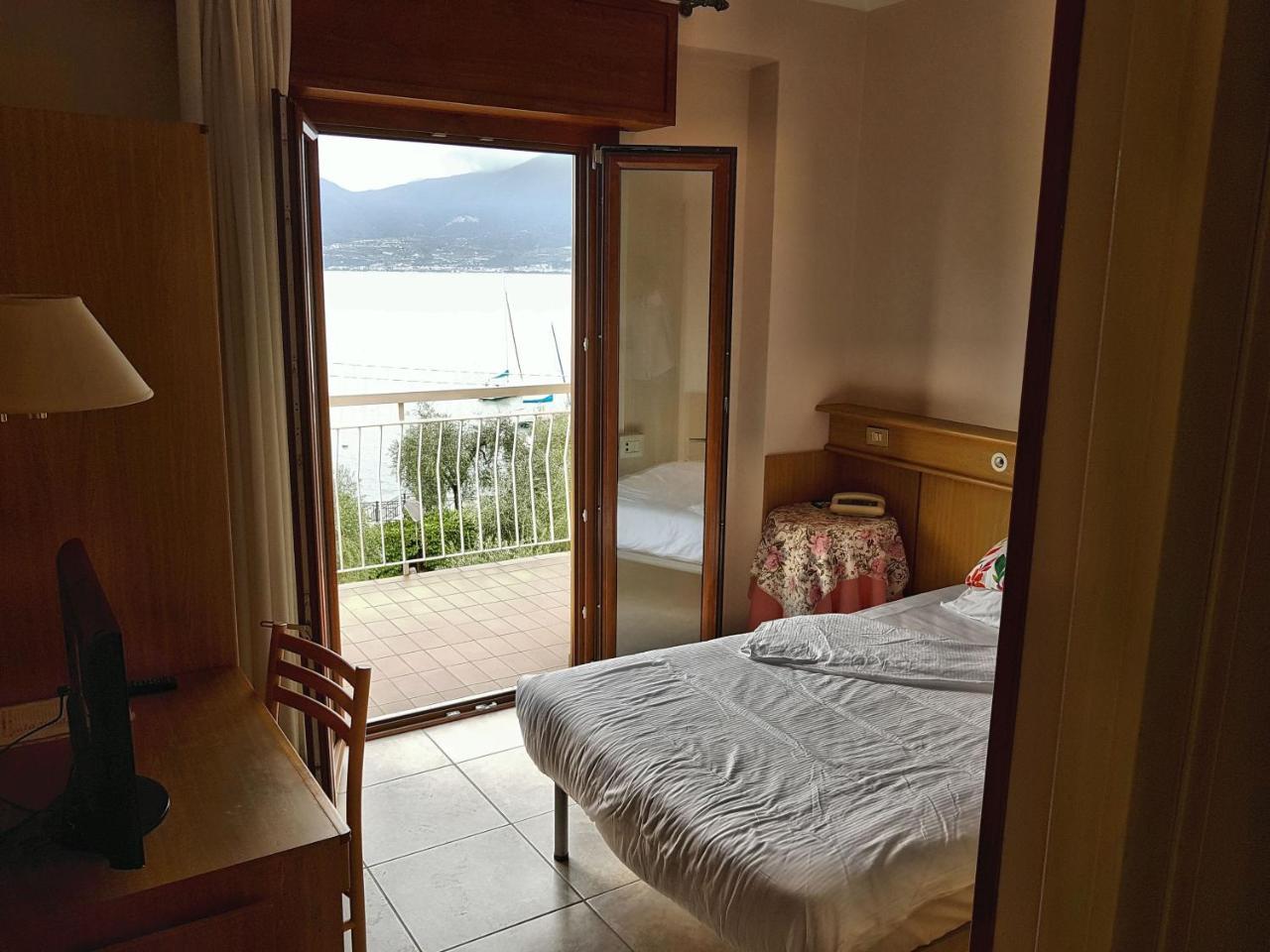 Hotel San Faustino Torri Del Benaco Zewnętrze zdjęcie